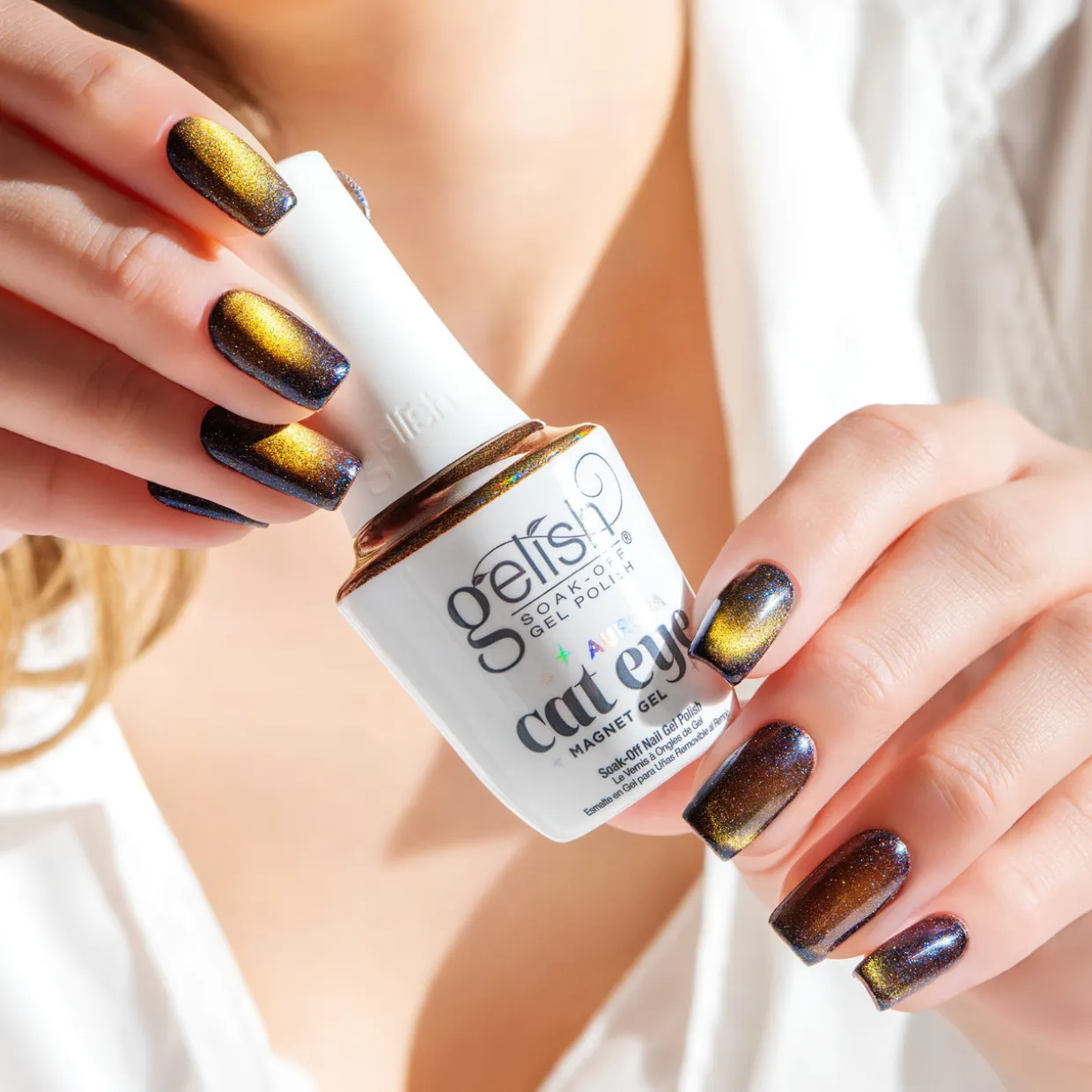 Gelish Aurora Cat Eye Magnetic Soak-Off Gel Polish "Space Dust", Brass Swirl Effect, 15 mL | .5fl oz - 1110563