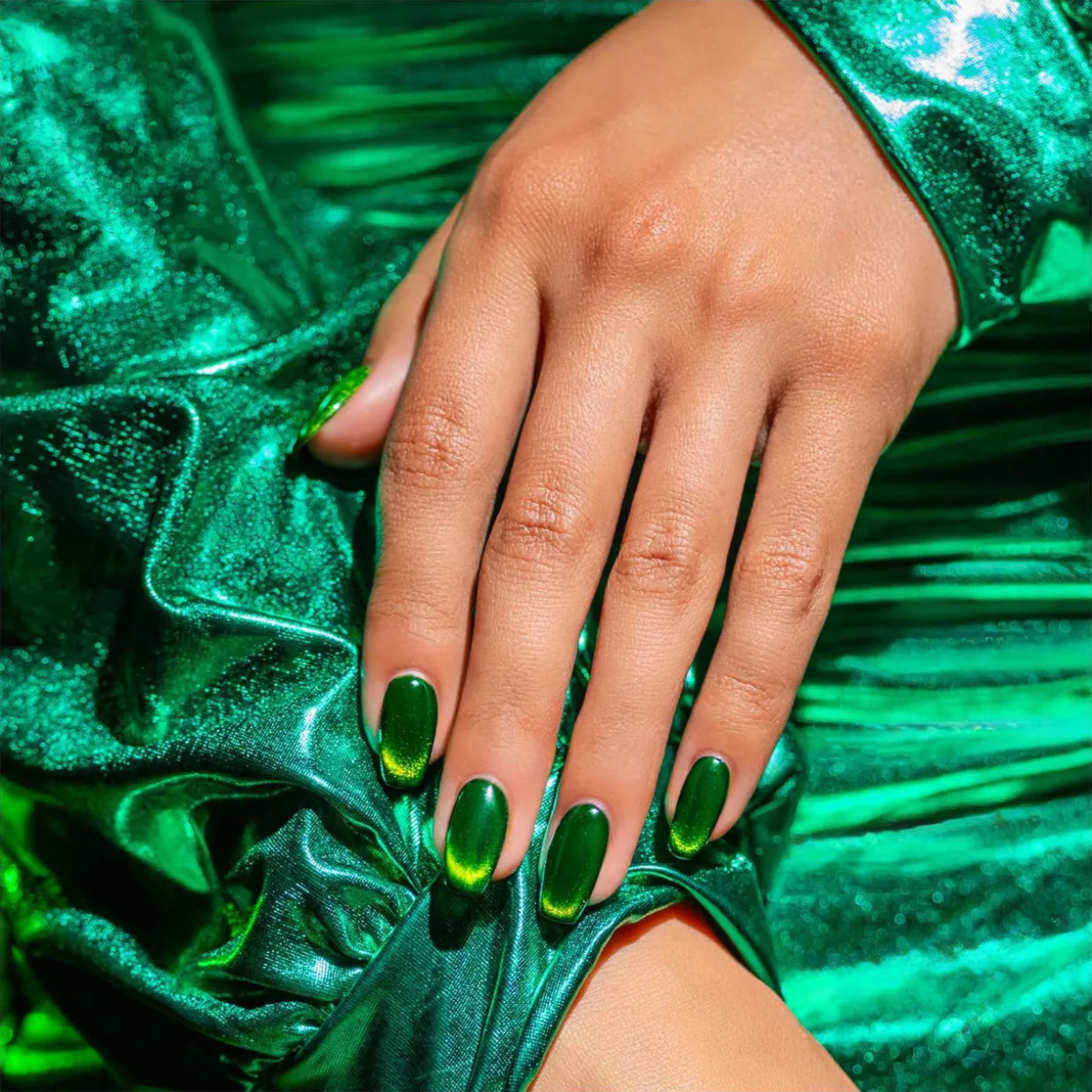 Gelish Magnetic Reflections Soak-Off Gel Polish "Green Lights Only", Green Effect Cat-Eye, 15mL | .5 fl oz-1110551