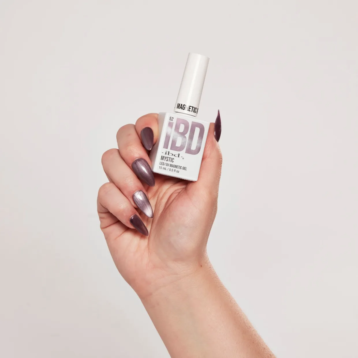 IBD Magnetic Gel Polish, Enchant, .5 fl. Oz.